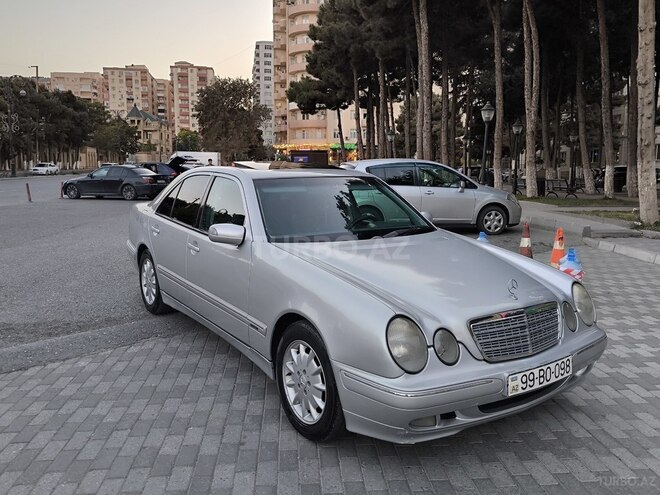 Mercedes E 240 1999, 318,000 km - 2.4 l - Yevlax