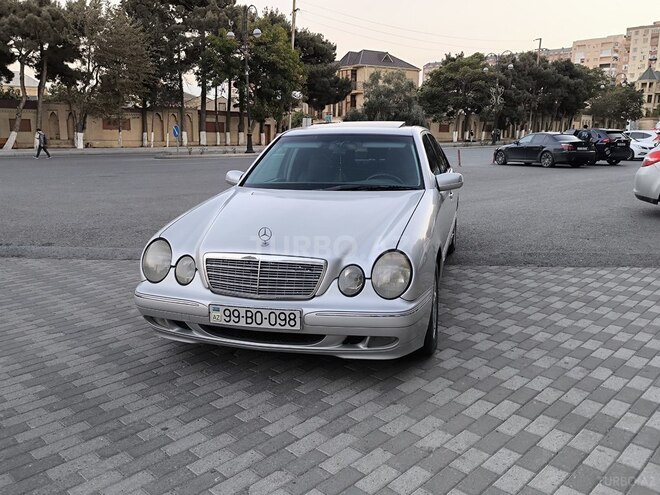 Mercedes E 240 1999, 318,000 km - 2.4 l - Yevlax