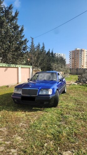 Mercedes E 220 1994, 547,600 km - 2.2 l - Xırdalan