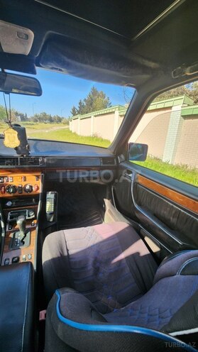 Mercedes E 220 1994, 547,600 km - 2.2 l - Xırdalan
