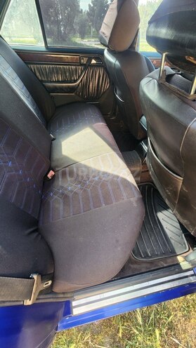 Mercedes E 220 1994, 547,600 km - 2.2 l - Xırdalan