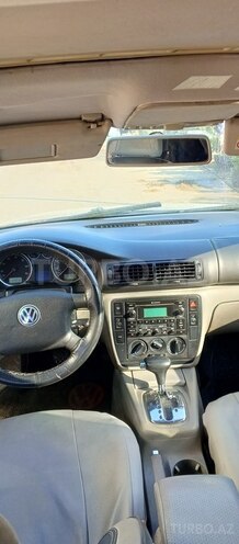 Volkswagen Passat 2004, 123,468 km - 1.8 l - Bakı