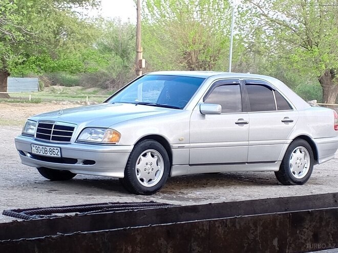 Mercedes C 200 1994, 460,580 km - 2.0 l - Ucar
