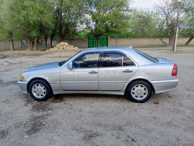 Mercedes C 200 1994, 460,580 km - 2.0 l - Ucar