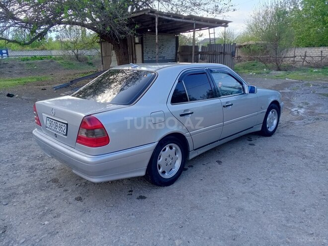 Mercedes C 200 1994, 460,580 km - 2.0 l - Ucar