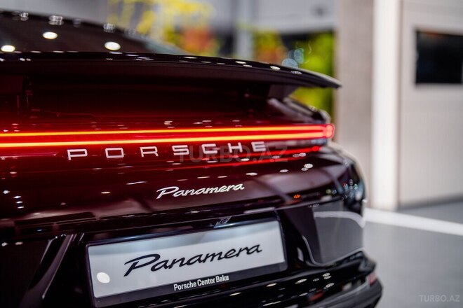 Porsche Panamera-7