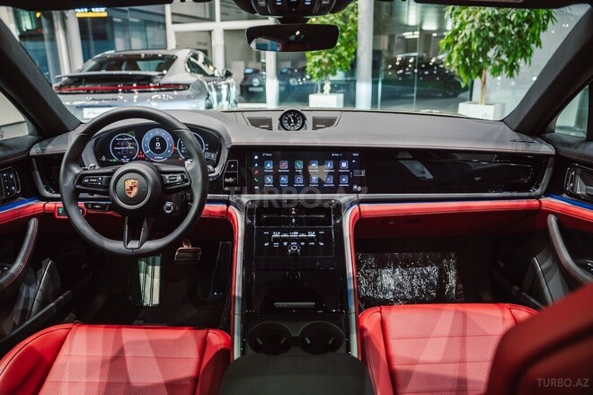 Porsche Panamera-8