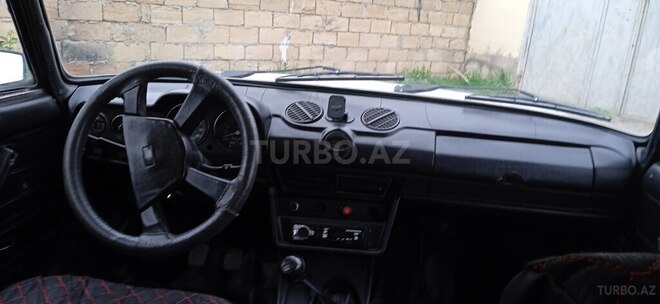 LADA (VAZ) 2106 1989, 95,000 km - 1.6 l - Salyan