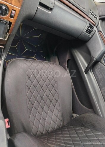 Mercedes E 230 1996, 256,450 km - 2.3 l - Bakı