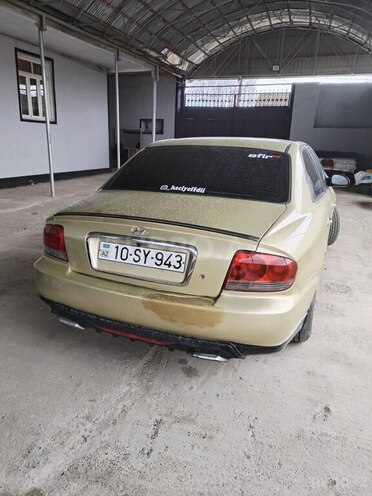 Hyundai Sonata 2002, 249,898 km - 2.7 l - Tovuz