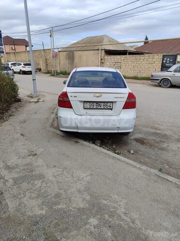 Chevrolet Aveo-3