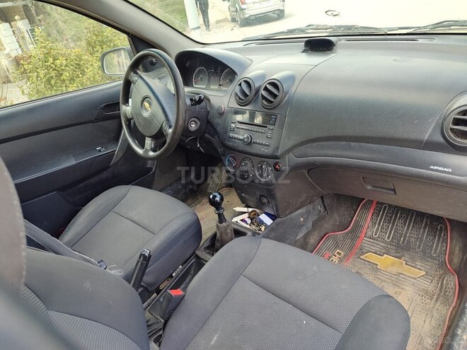 Chevrolet Aveo-4