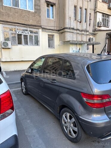 Mercedes B 170 2009, 225,000 km - 1.7 l - Bakı