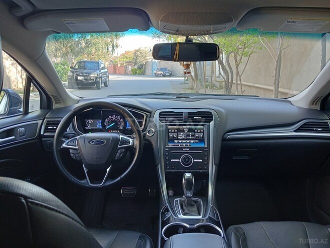 Ford Fusion (North America) 2015, 293,000 km - 2.0 л - Bakı