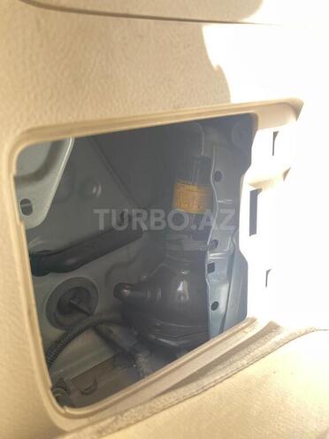 Toyota Land Cruiser Prado 2011, 212,000 km - 4.0 l - Bakı