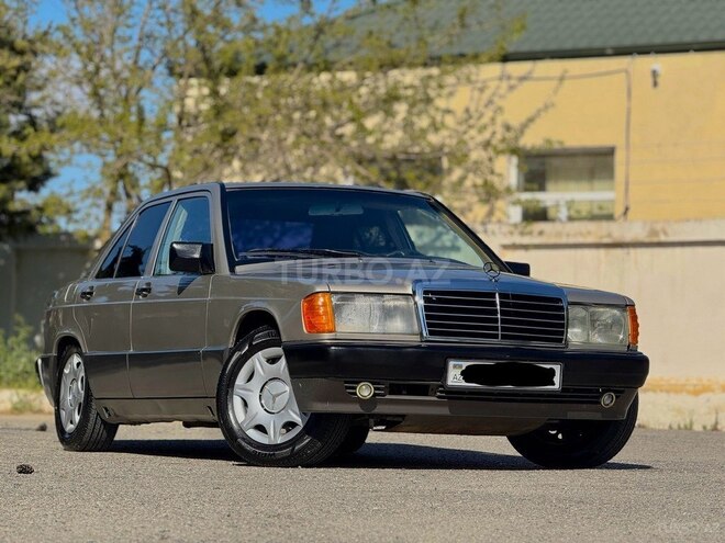 Mercedes 190 1988, 280,000 km - 2.0 l - Bakı