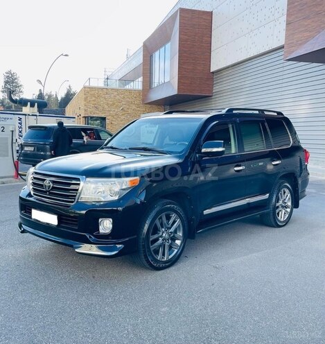 Toyota Land Cruiser 2013, 143,687 km - 5.7 l - Bakı