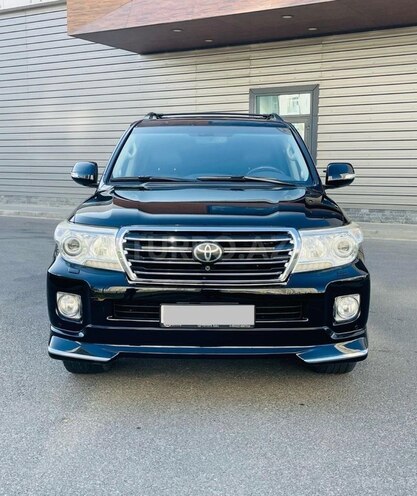 Toyota Land Cruiser 2013, 143,687 km - 5.7 l - Bakı
