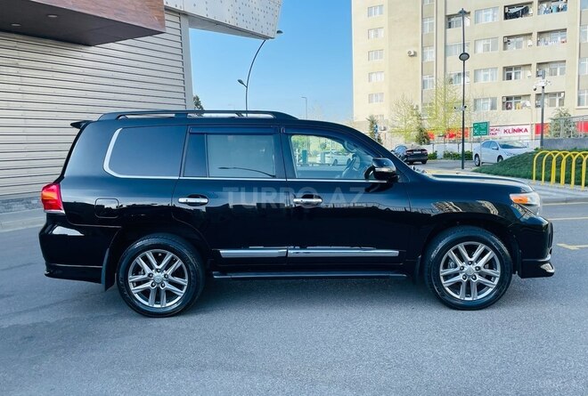 Toyota Land Cruiser 2013, 143,687 km - 5.7 l - Bakı