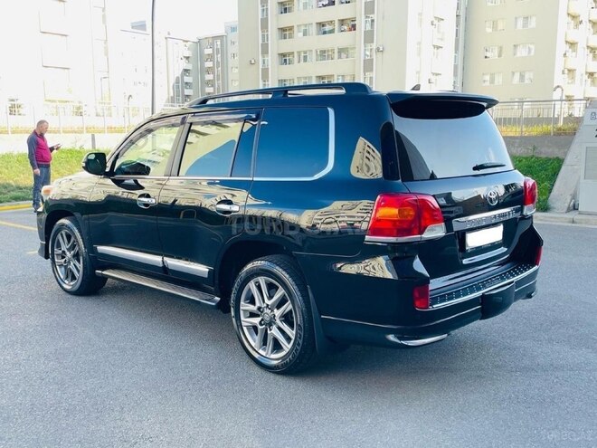Toyota Land Cruiser 2013, 143,687 km - 5.7 l - Bakı