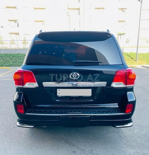 Toyota Land Cruiser 2013, 143,687 km - 5.7 l - Bakı
