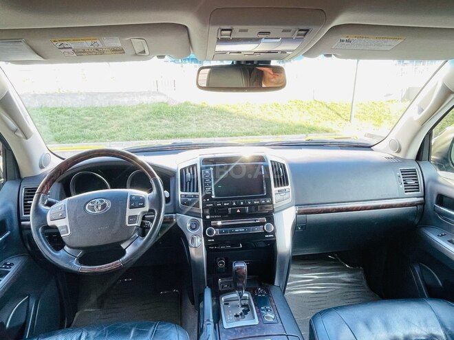 Toyota Land Cruiser 2013, 143,687 km - 5.7 l - Bakı