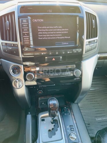 Toyota Land Cruiser 2013, 143,687 km - 5.7 l - Bakı