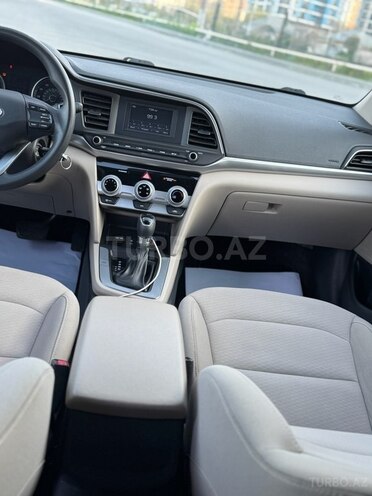 Hyundai Elantra 2019, 90,200 km - 2.0 l - Bakı
