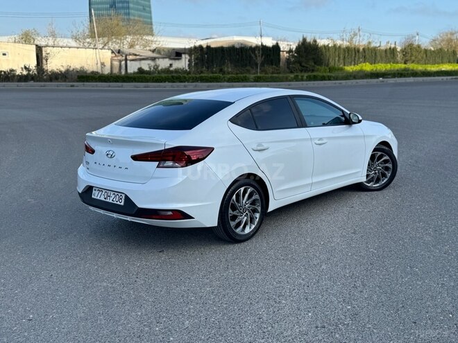 Hyundai Elantra 2019, 90,200 km - 2.0 l - Bakı