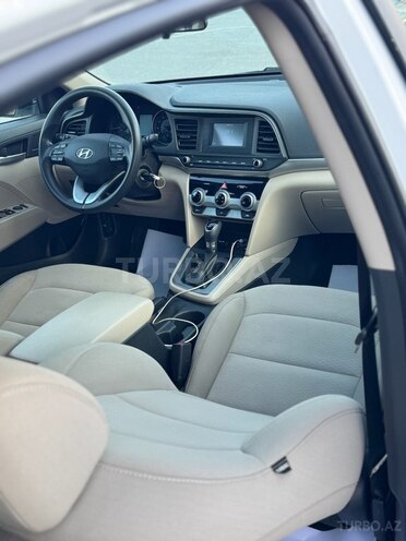 Hyundai Elantra 2019, 90,200 km - 2.0 l - Bakı