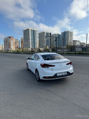 Hyundai Elantra 2019, 90,200 km - 2.0 l - Bakı