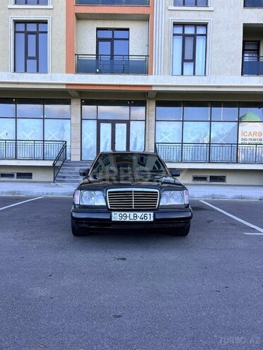 Mercedes E 250 1993, 222,220 km - 2.5 l - Sumqayıt