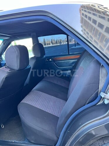 Mercedes E 250 1993, 222,220 km - 2.5 l - Sumqayıt