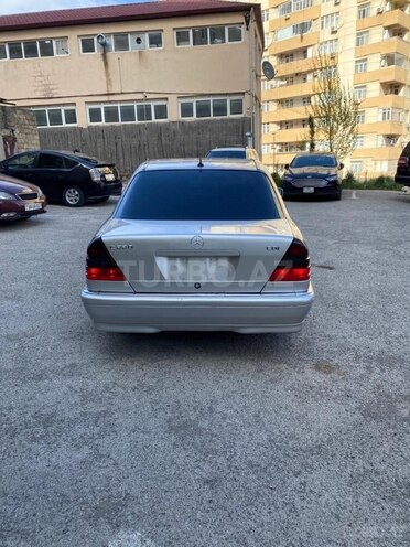 Mercedes C 220 d 1999, 300,000 km - 2.2 l - Bakı