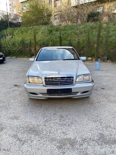 Mercedes C 220 d 1999, 300,000 km - 2.2 l - Bakı
