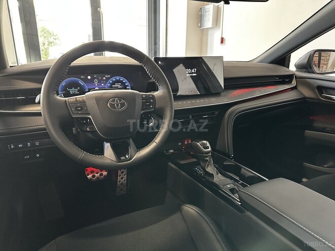 Toyota Camry-8