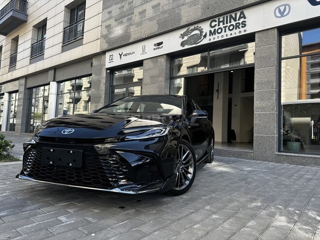 Toyota Camry-1