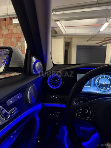 Mercedes E 220 d 2018, 179,000 km - 2.0 l - Bakı