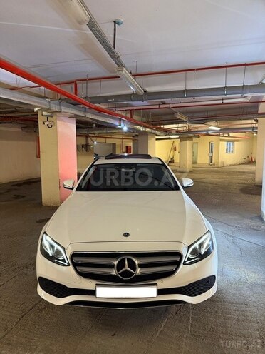 Mercedes E 220 d 2018, 179,000 km - 2.0 l - Bakı