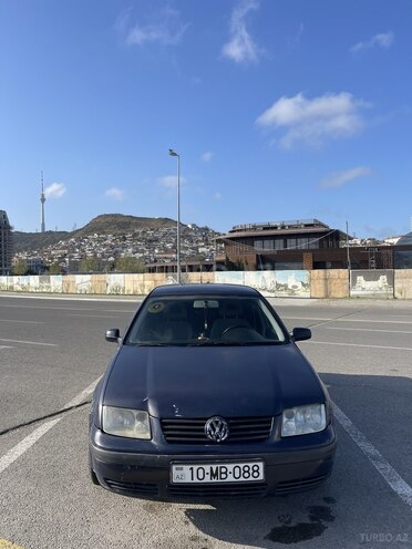 Volkswagen Bora 2000, 330,000 km - 2.0 l - Bakı