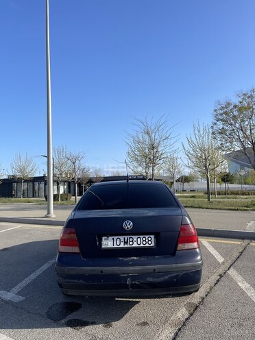 Volkswagen Bora 2000, 330,000 km - 2.0 l - Bakı