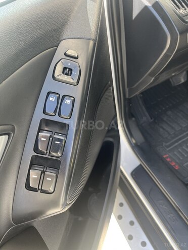 Hyundai ix35 2014, 199,000 km - 2.0 л - Bakı