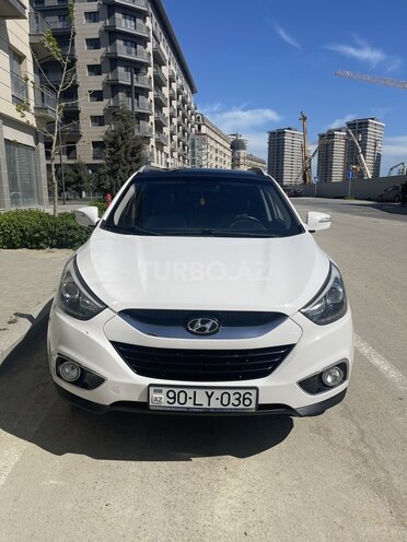 Hyundai ix35 2014, 199,000 km - 2.0 л - Bakı