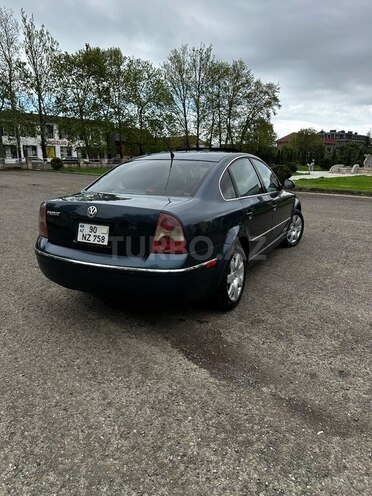 Volkswagen Passat 2004, 280,000 km - 2.0 l - Lənkəran