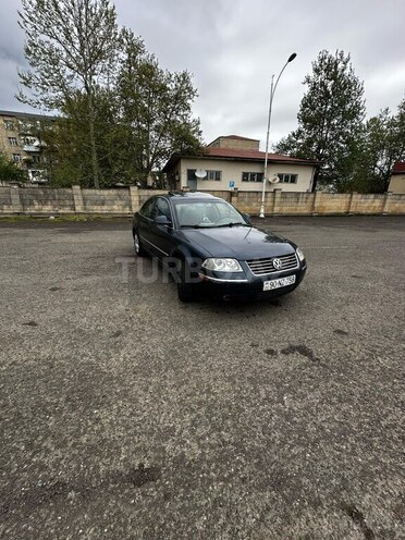 Volkswagen Passat 2004, 280,000 km - 2.0 l - Lənkəran