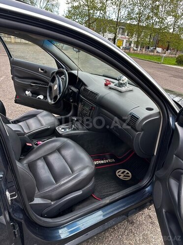 Volkswagen Passat 2004, 280,000 km - 2.0 l - Lənkəran