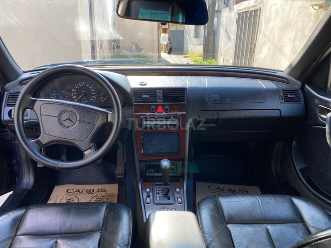 Mercedes C 230 1997, 330,000 km - 2.3 l - Bakı
