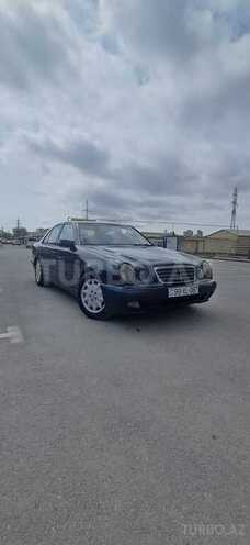 Mercedes E 220 d 2001, 325,123 km - 2.2 l - Bakı