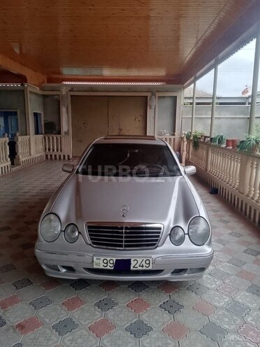 Mercedes E 220 d 2000, 320,000 km - 2.2 л - İmişli
