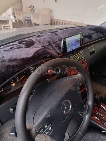 Mercedes E 220 d 2000, 320,000 km - 2.2 л - İmişli